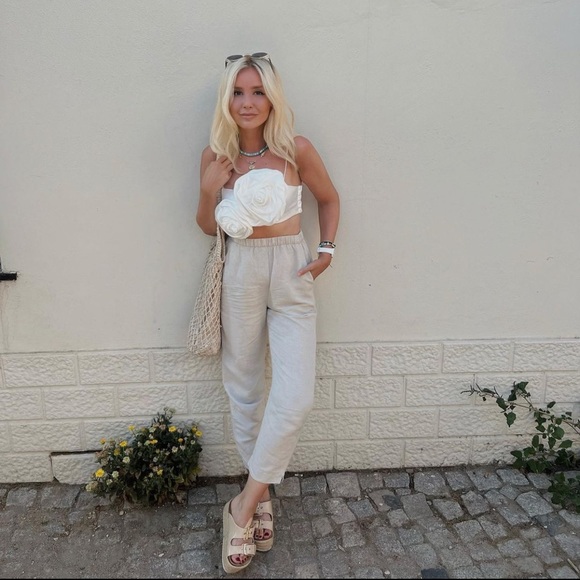 BNWT ZARA FLORAL APPLIQUÉ SATIN TOP - Picture 14 of 16